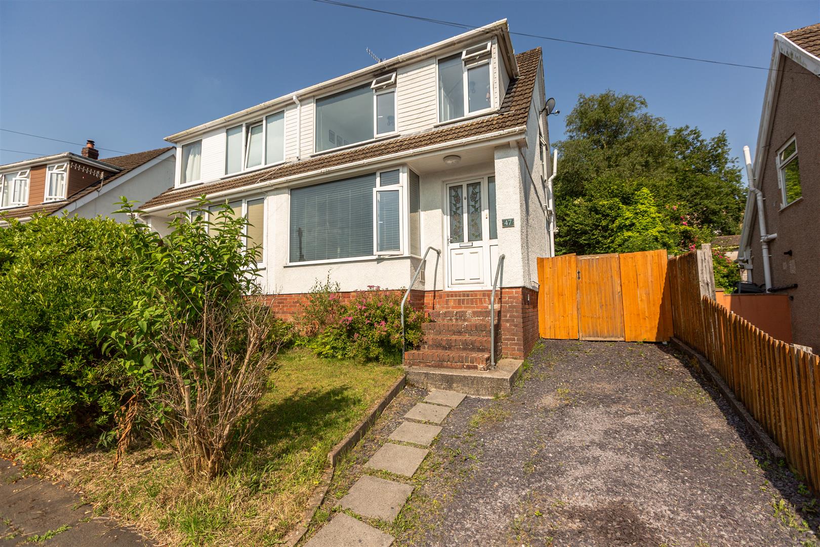 Woodcote, Killay, Swansea, SA2 7AY